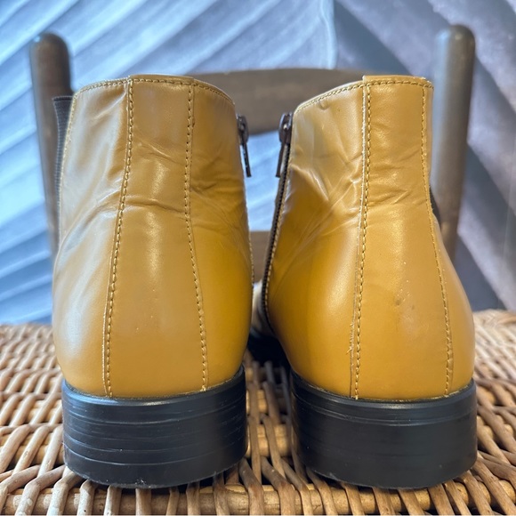 Marco Vicci Boots 10.5 Mustard Tan Suede & Leather Ankle Zip Close Strap Detail - Picture 4 of 16